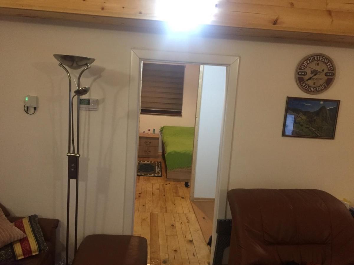 Apartmani Tornik-Planinska Kuca Zdravkovic Dobroselica Eksteriør bilde